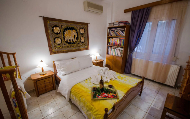 Tzaneria Apartments
