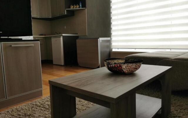 Apartman 33 Kraljevi Čardaci