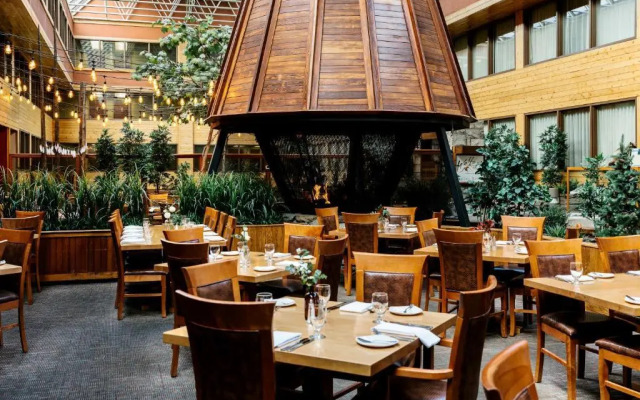 Forest Park Hotel