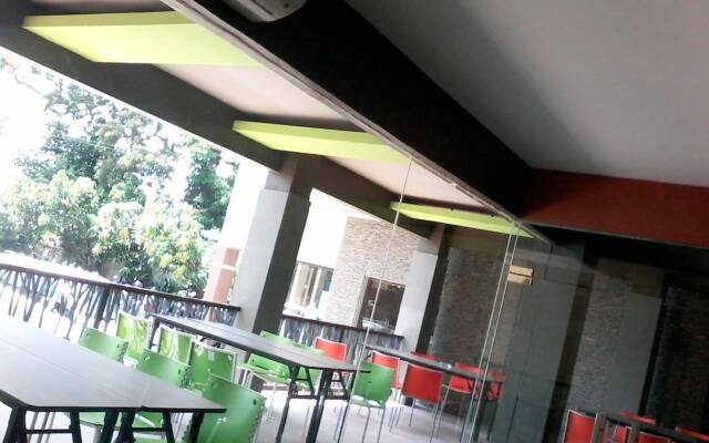 Hotel Candi Indah - Akpol Semarang