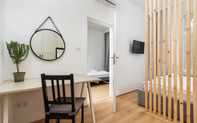 Modern  Apartments  by Upstairs
