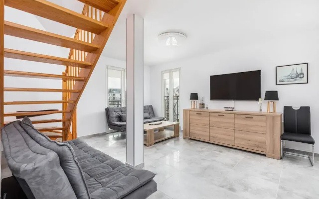 Penthouse Baltic Park 16/331 by Renters