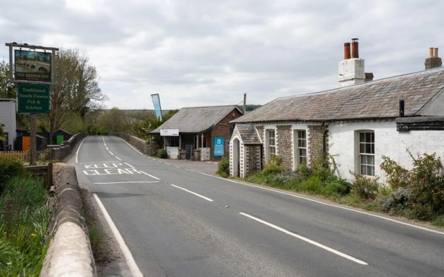 Wonderfully Quirky 3BD Home Amberley West Sussex