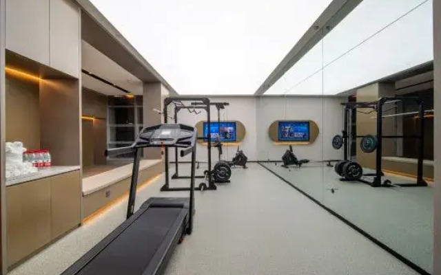 Homeinn Plus Hotel (Kuytun Railway Station)