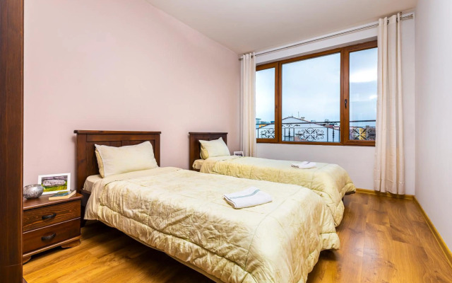 The Walnut 2BD Apartment