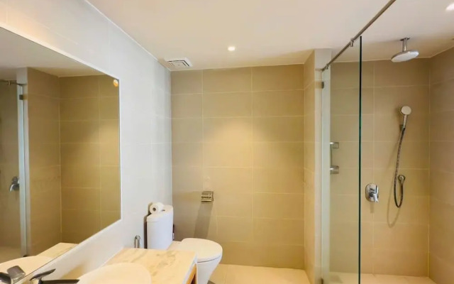 Gold Coast Apartment