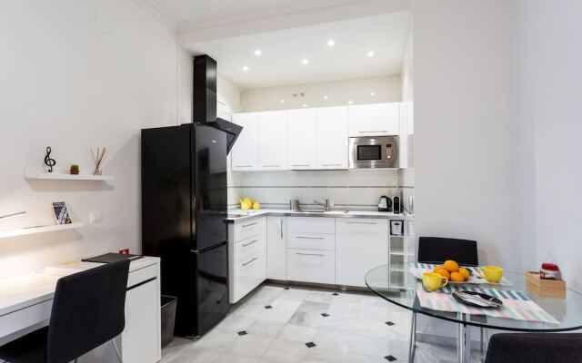 Holi-Rent Estudio Baños