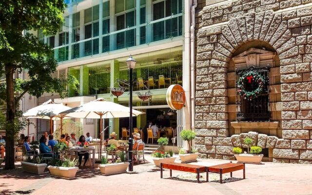 Modern Studio in Mandela Rhodes Place