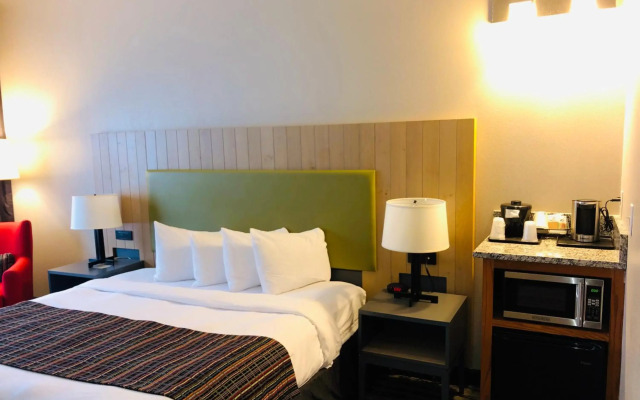 Country Inn & Suites by Radisson, Nashville Airport East, TN