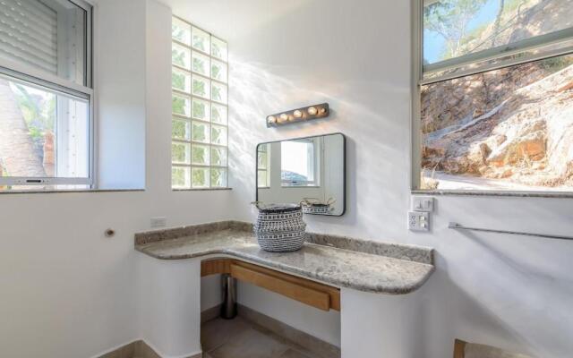 The one and only Pedregal Hollywood House