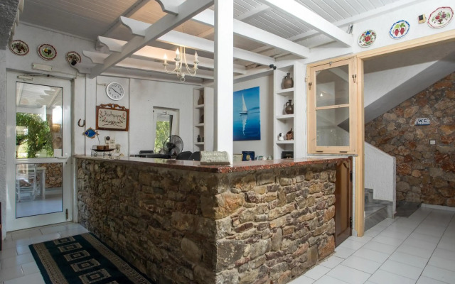 Irini Hotel