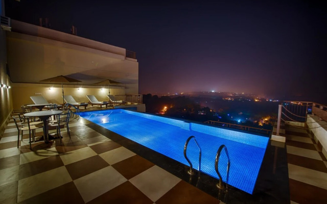 SinQ Suites