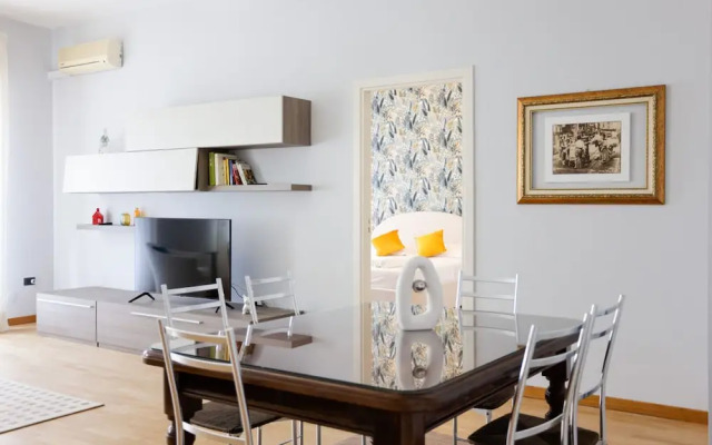 Riviera di Chiaia 207