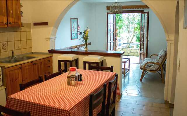 Nikiforos Apartments