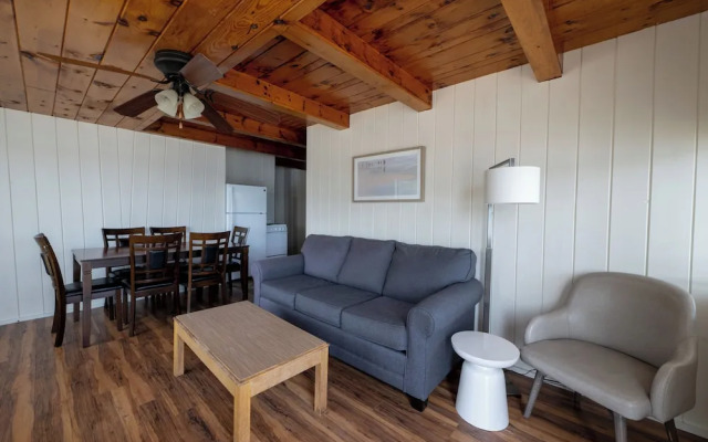 Depe Dene Lakeside Resort