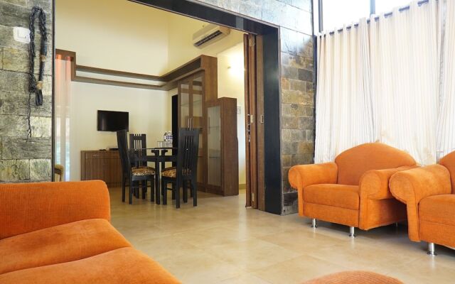 OYO 19690 Home Luxury Farm Lonavala Lake