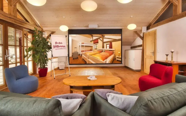 Oberprill Modern Retreat