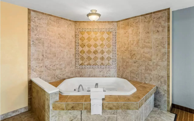 Suburban Studios Fort Dodge