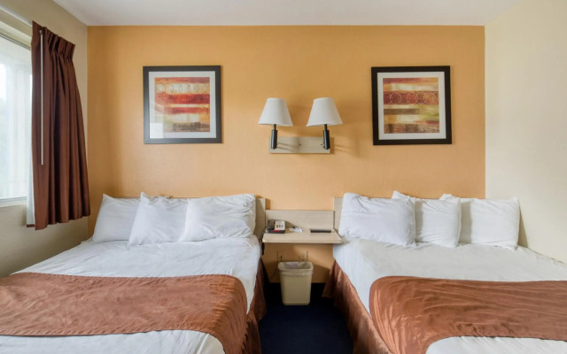 Days Inn by Wyndham New Philadelphia