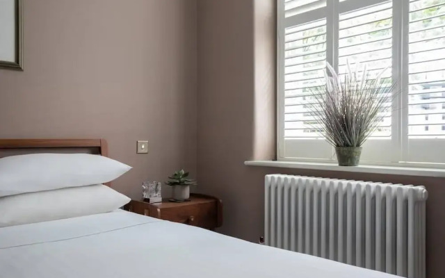 Drury Lane II by Onefinestay