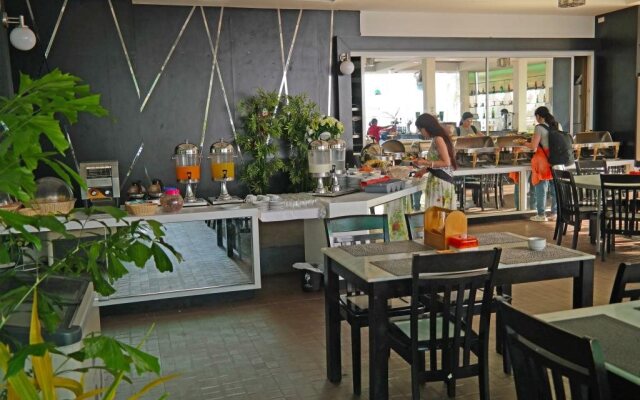 Almali Rawai Beach Residence