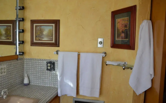 Where Eagles Fly Bed & Breakfast