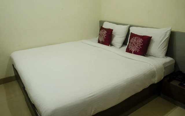 OYO Flagship 553 Vashi