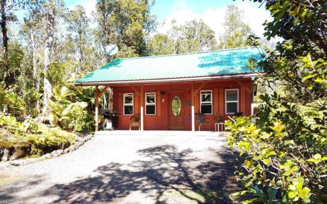 Alii Kane Cottages Deluxe One-Bedroom Suite