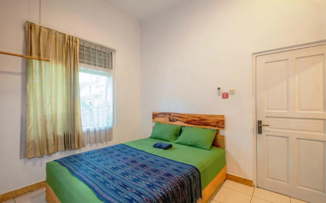 Happy Buddha Hostel – Guest Rooms – Yogyakarta