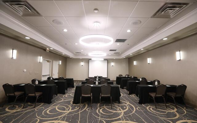 Holiday Inn Chicago O'Hare Area by IHG