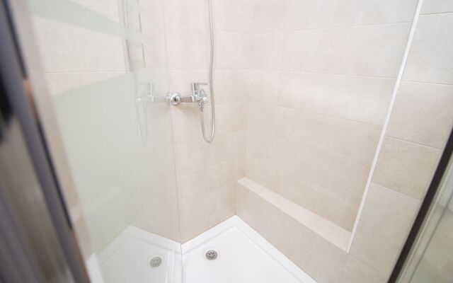 Quiet Apartment Nice Terrace By Town