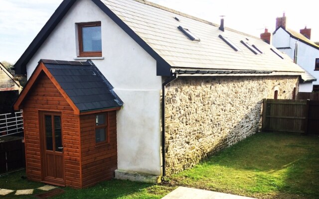 Bronhaul Farm Cottages