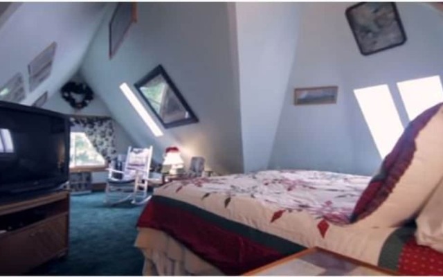 Victorian Lace Bed & Breakfast