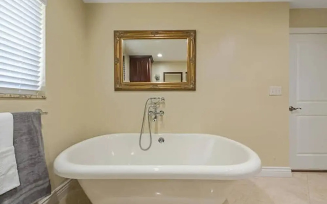 263 Fort Lauderdale in Lauderdale-by-the-sea