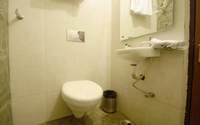 The Royal Inn by OYO Rooms