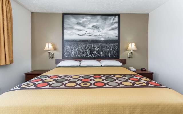 Super 8 by Wyndham Alma