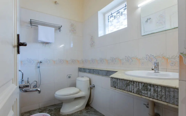 Hotel Vashanth Krishna