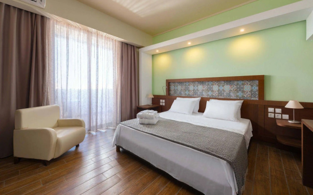 GQ Hotel & Club - Adults Only