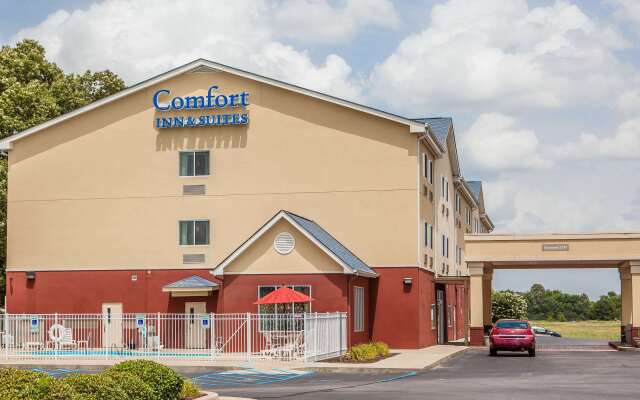 Comfort Inn & Suites Tuscumbia - Muscle Shoals