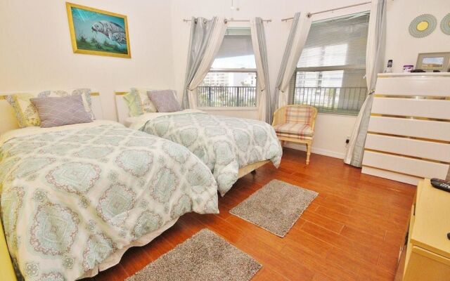 Oceanwalk 1-403 Apartment 2