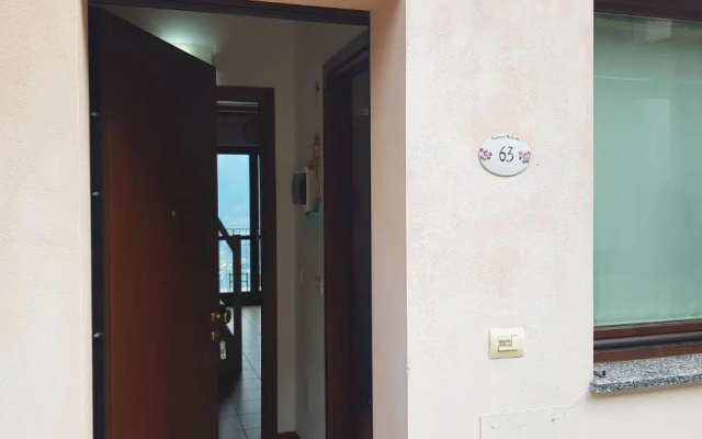 La Quiete 63 Terrace Holiday apartment By Garda Domus Mea