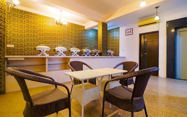 FabHotel Blue Moon Residency