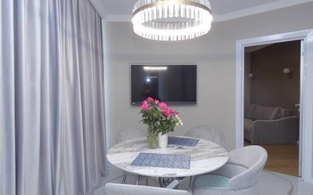 Апартаменты на проспекте Курортный 84