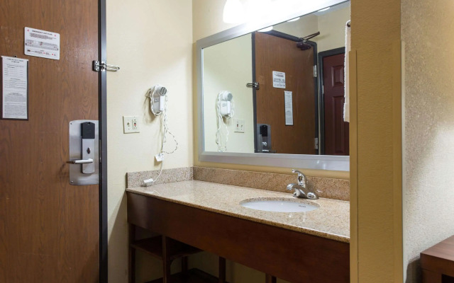 Comfort Inn Columbia - Bush River