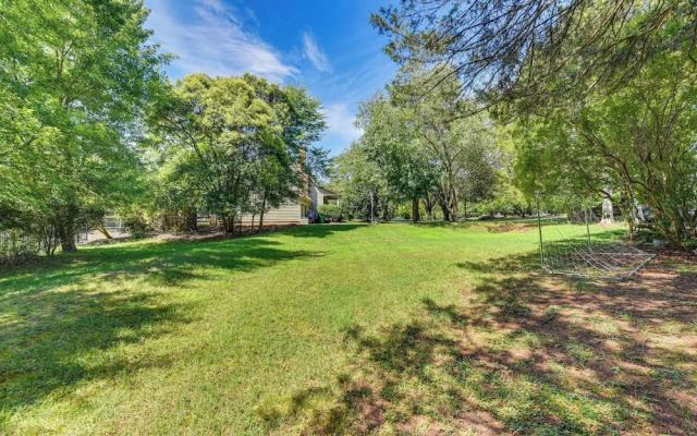 Pet-friendly Charlotte Home w/ Deck Near Uptown!