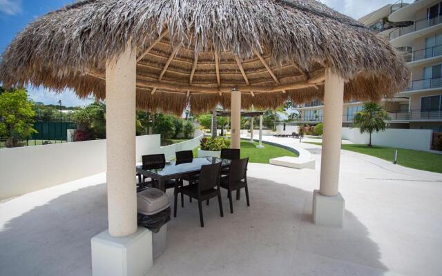 Pool View 3 Bedroom Apartment