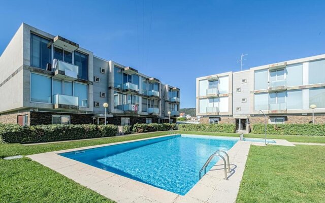 Apartment with 3 Bedrooms in Marinhas, with Shared Pool, Furnished Garden And Wifi - 200 M From the Beach