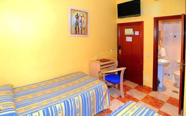 Hostal Plaza DOrt