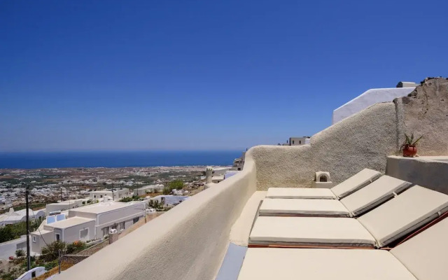 Diva Santorini Luxury Villa