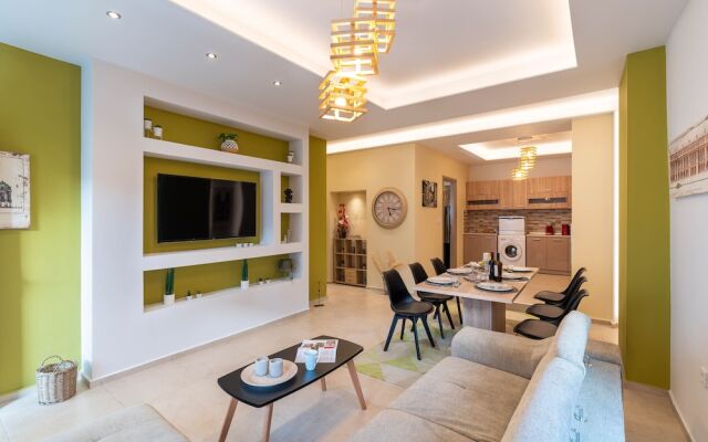 Four Season Apartment